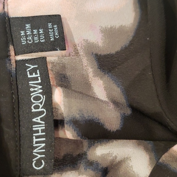 CYNTHIA Rowley Tank Top Lightweight V-Neck Black Pink White Floral Women… - Picture 8 of 11